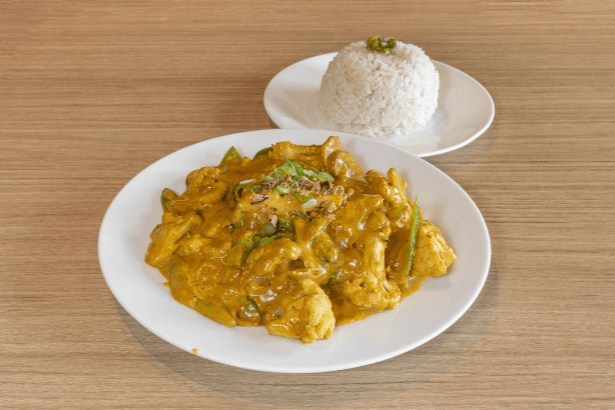 82. Stir Fried Seafood with Veg