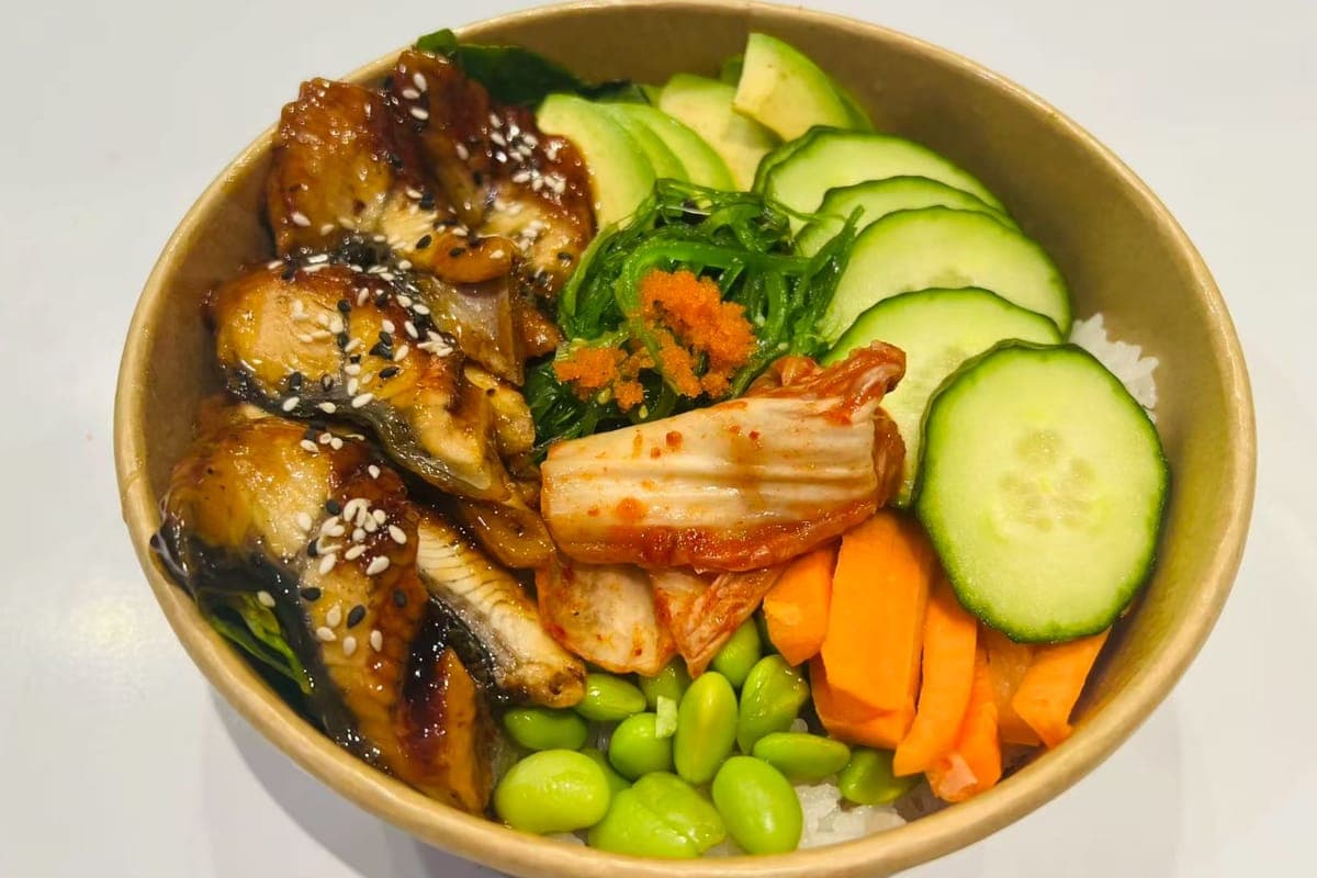 P15 BBQ Eel Poke Bowl