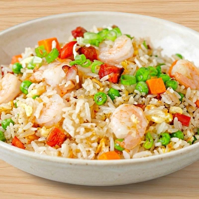 Shrimps, Vegetables and Egg / RIZ FRIT Crevettes et legumes ,œuf