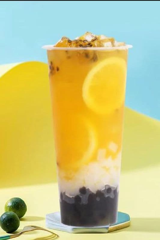 Passion Fruit Jasmine Tea (700ml) / 百香果茉莉冰茶 (700ml)