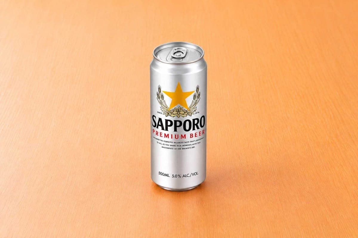 Sapporo Premium Beer サッポロ プレミアムの缶ビール (1 x 500 ml)