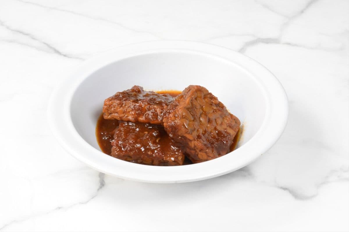 Tempeh in Brown Sauce (Three Pieces)