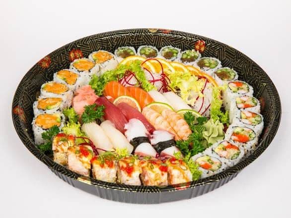 P2. Maki Sushi Tray (40 pcs)