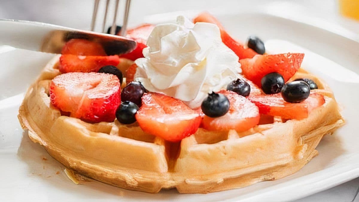 Waffle with Fruit