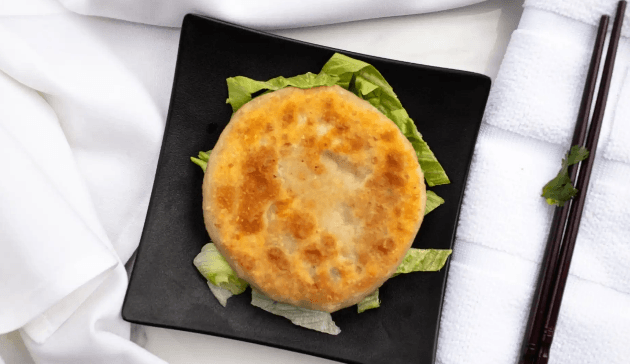 Galette aux œufs et ciboulette / Pancake with Egg and Chives