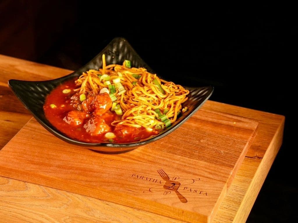 VEG MANCHURIAN W/ NOODLES