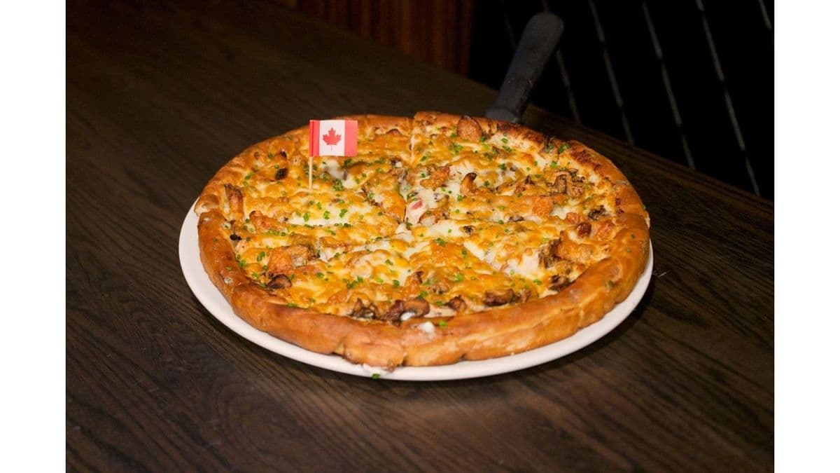 8" Grilled Chicken Alfredo Pizza