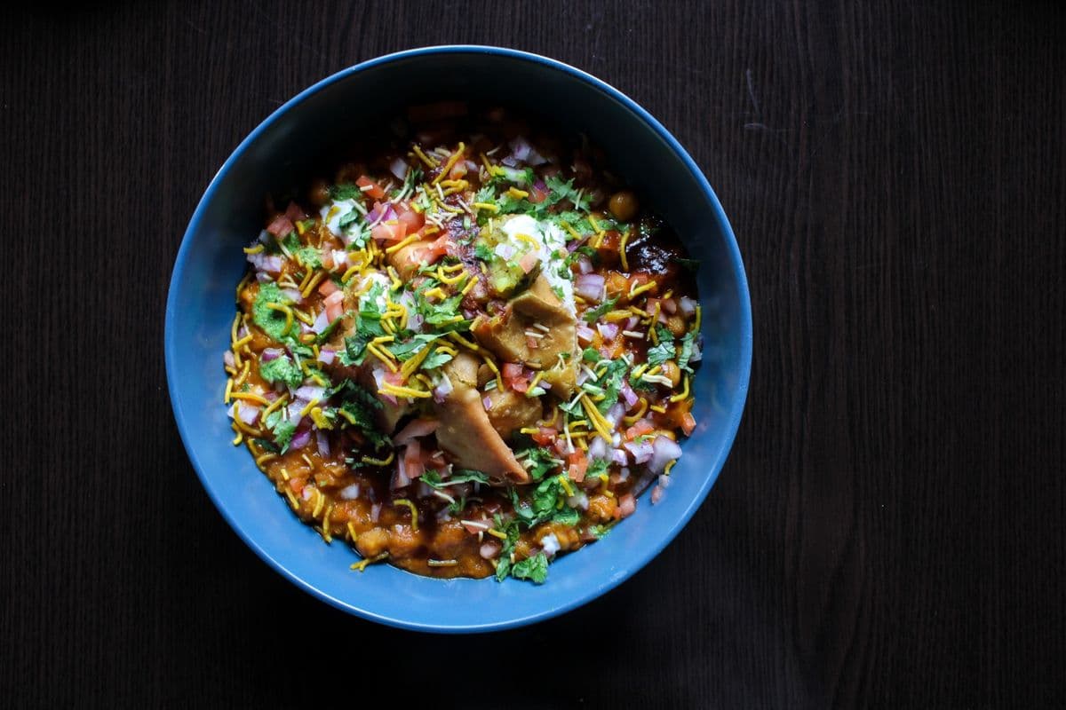 Samosa Chat (2 pieces)