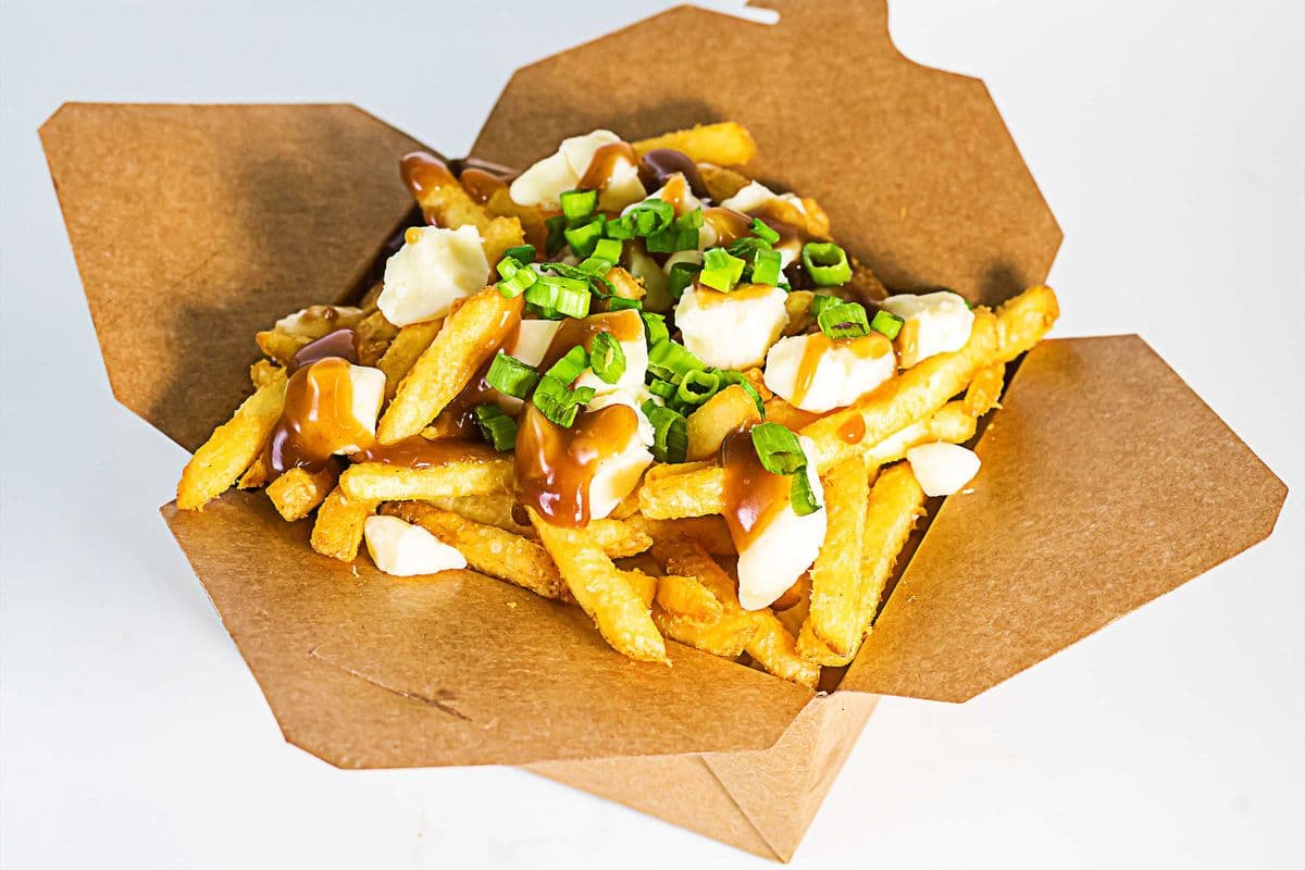 Large Classic Poutine