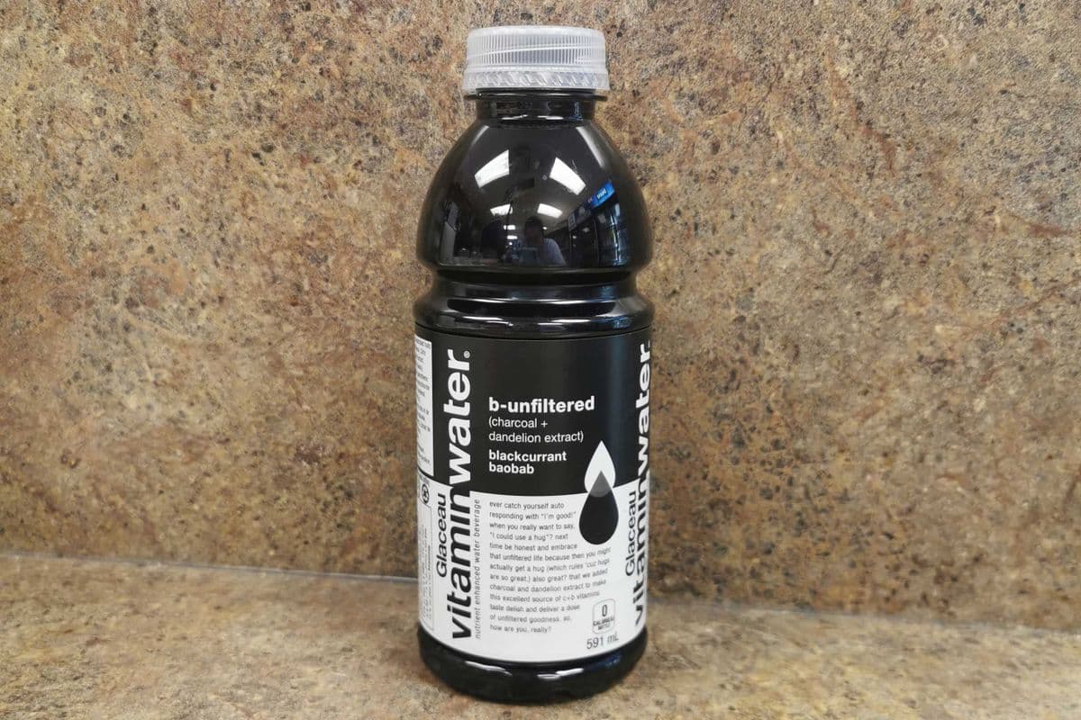 vitamin water blackcurrant (591ml)