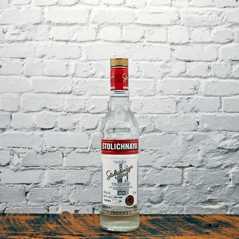 Stolichnaya 375ml (1 x 375ml)