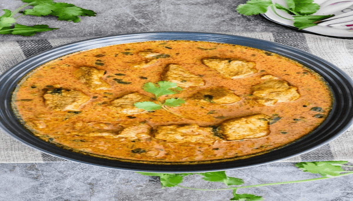 Lamb creamy Korma Curry & butter naan