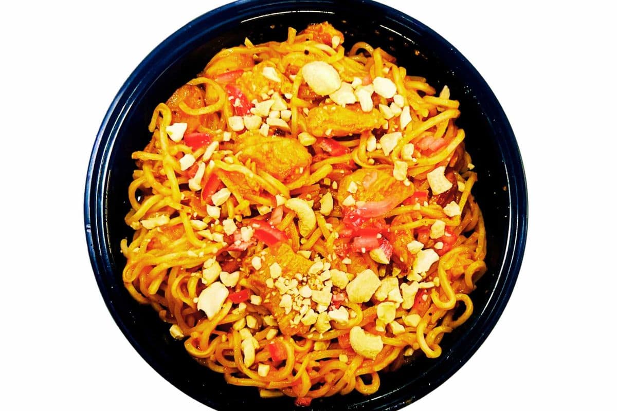 BUTTER CHICKEN NOODLE BOWL