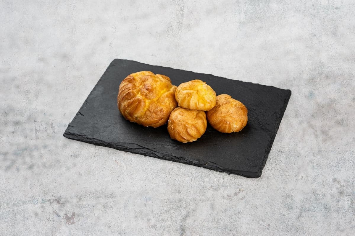 Persian Style Cream Puffs Noon Khamei