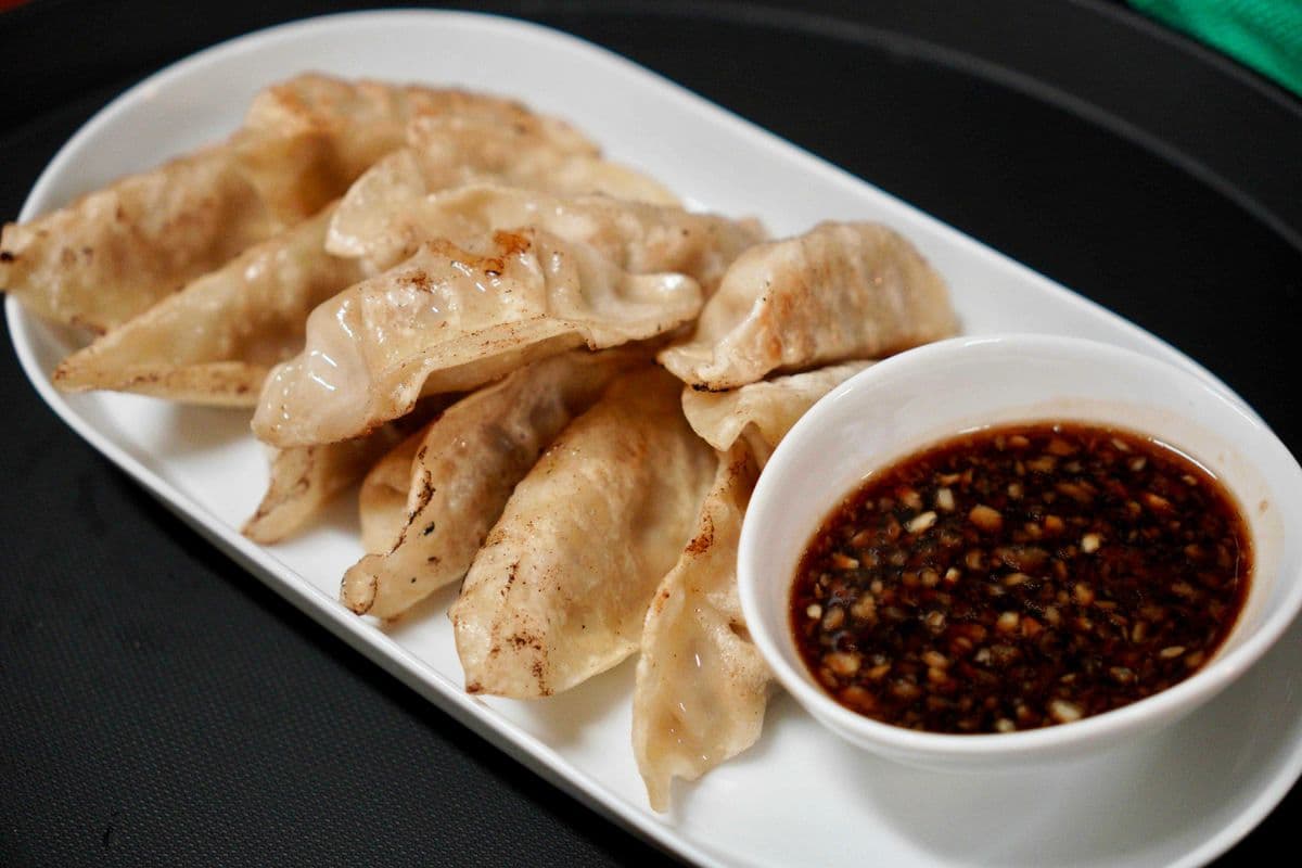 6. Dumplings (12 pcs) 煎饺
