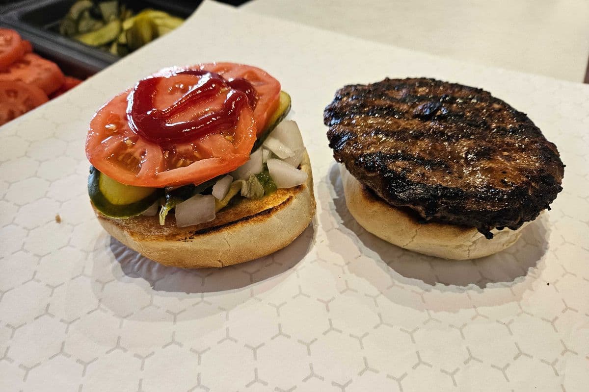 Homeburger (8 oz)