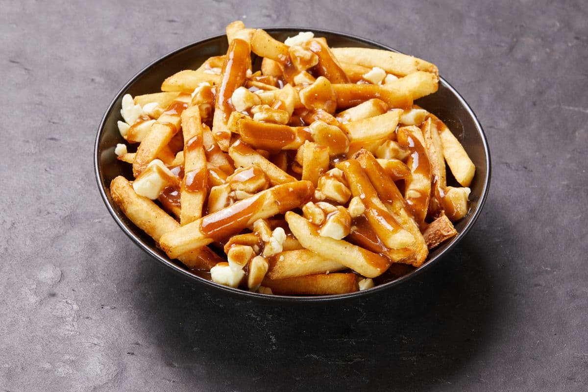 TRADITIONAL POUTINE