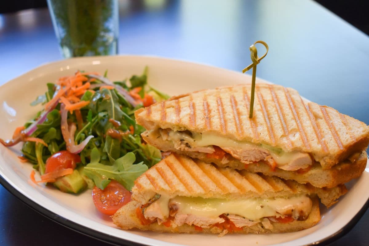 Chicken Pesto Sandwich H (6 Oz)