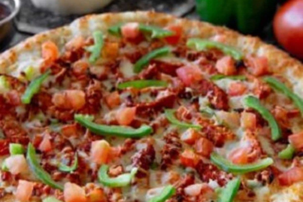 2. 10" Small Butter Chicken Pizza