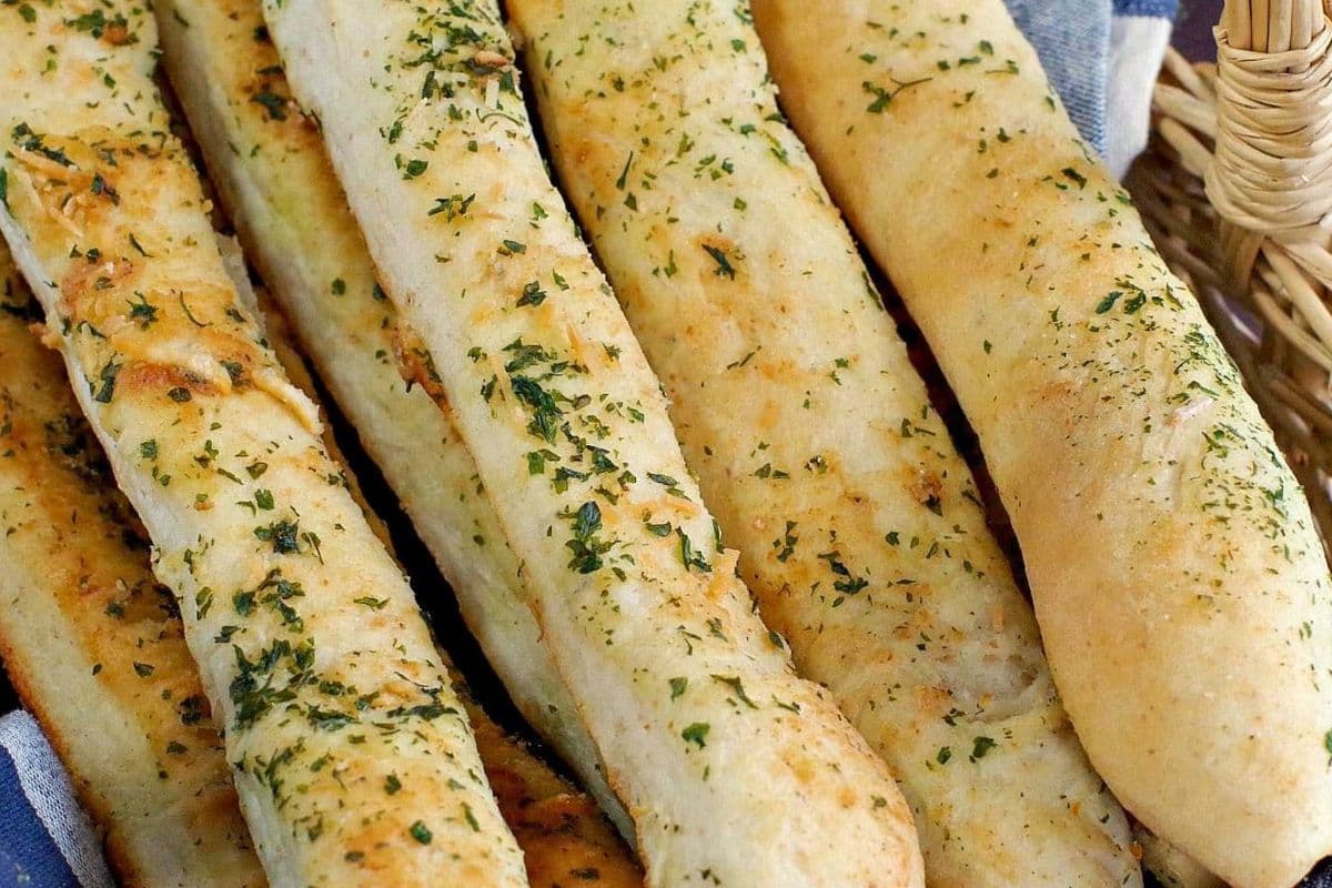 Garlic Breadsticks