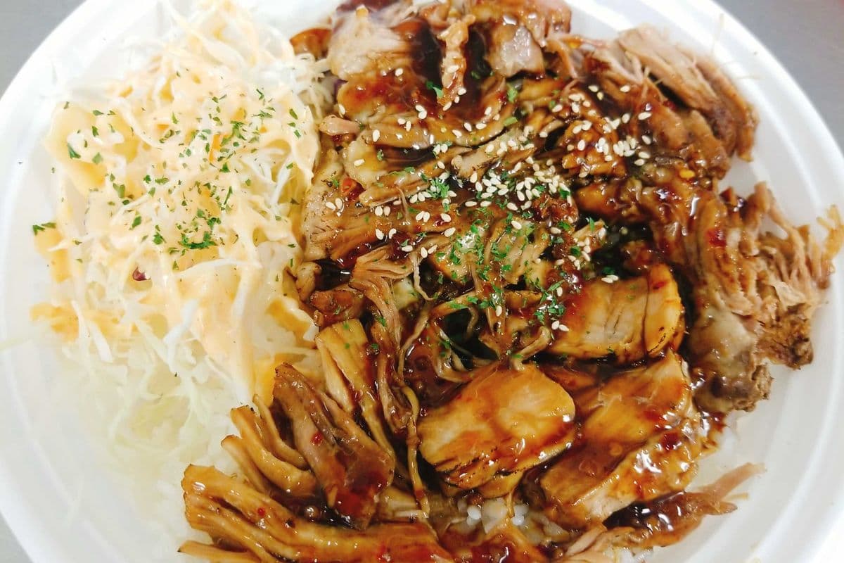 5. "Best Seller" Su&Su Steamed Pork Rice Bowl (with K- Cabbage Salad)