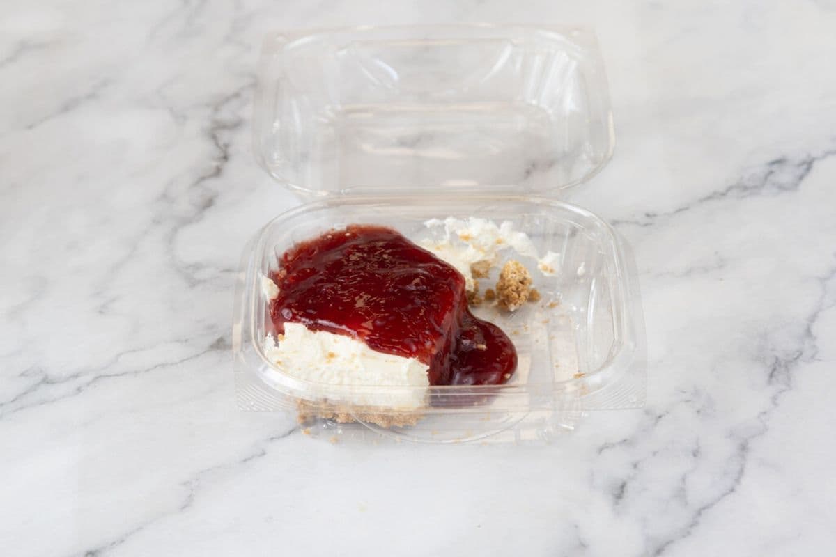 Strawberry Cheesecake (1 slice)