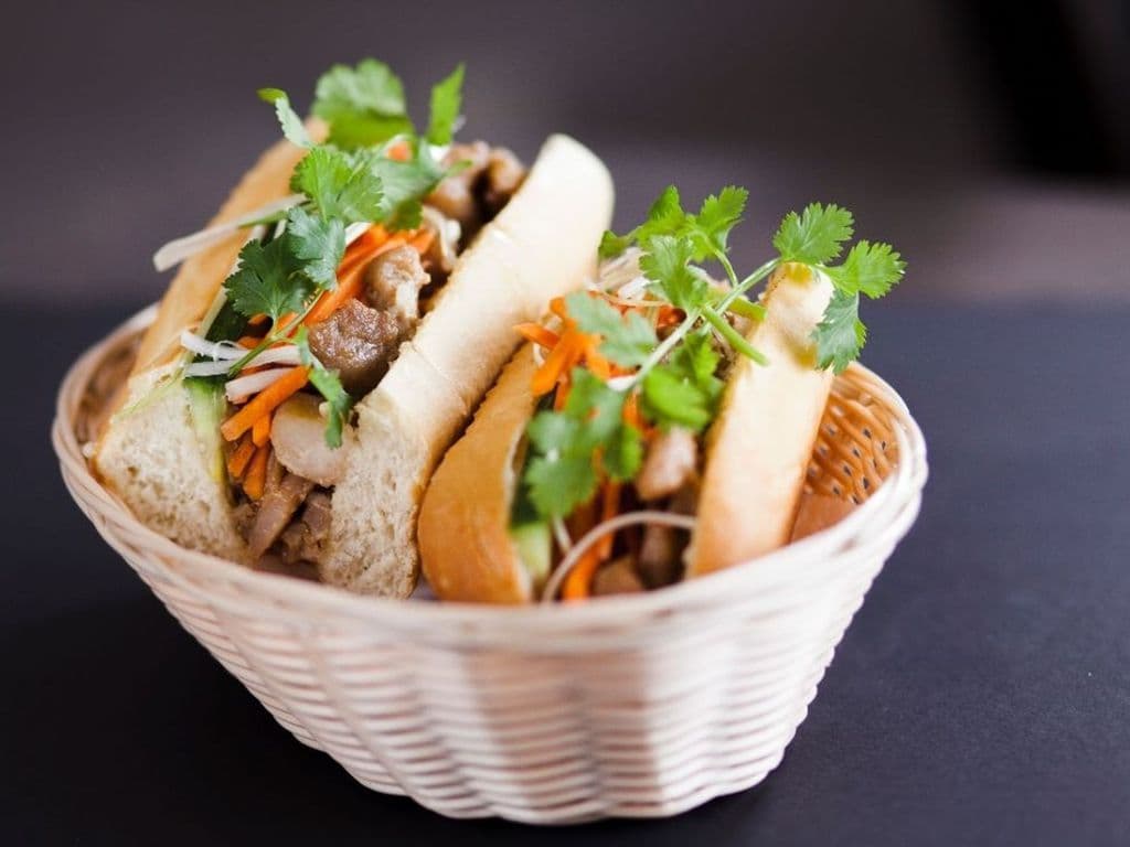 25 .Stir-Fried Beef Sub