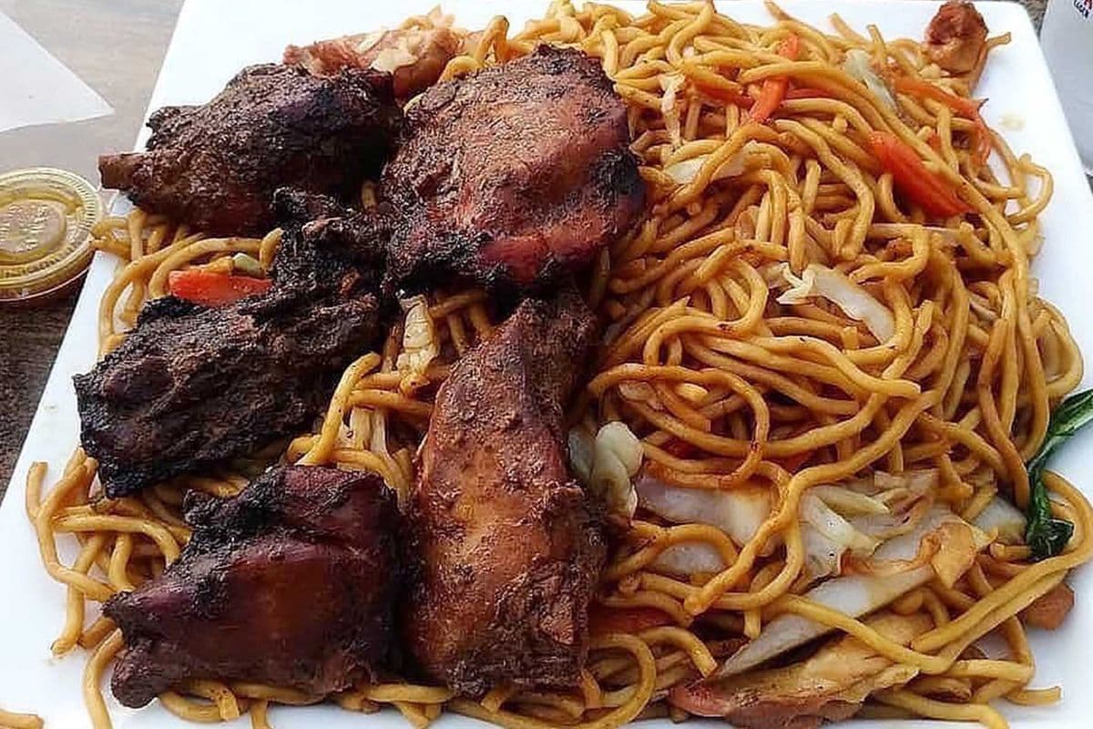 Special Chicken Chow Mein