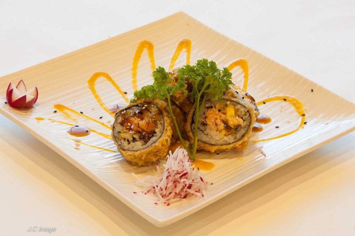 Hott's Roll (8pcs)