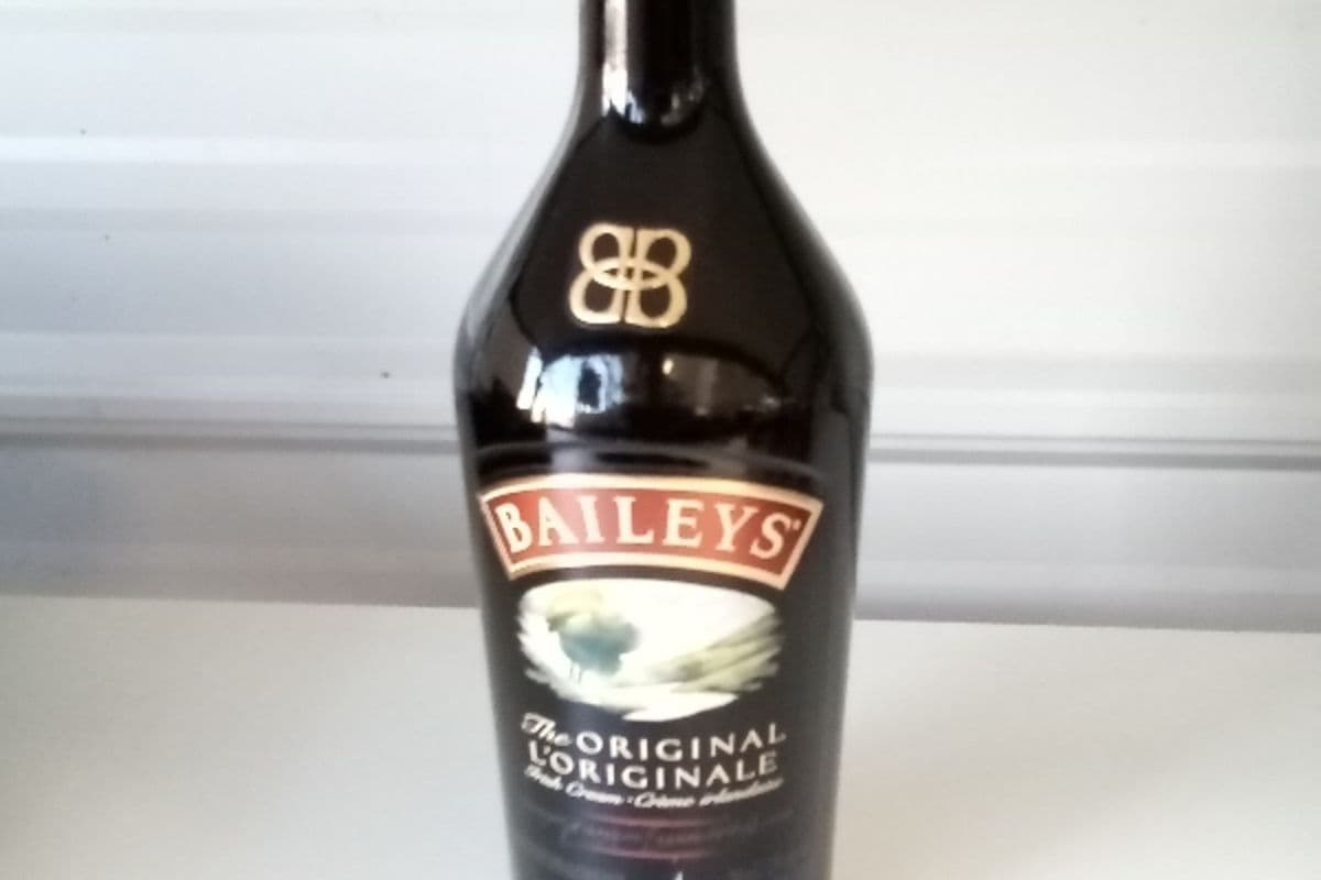 Baileys Irish Cream (750 ml)