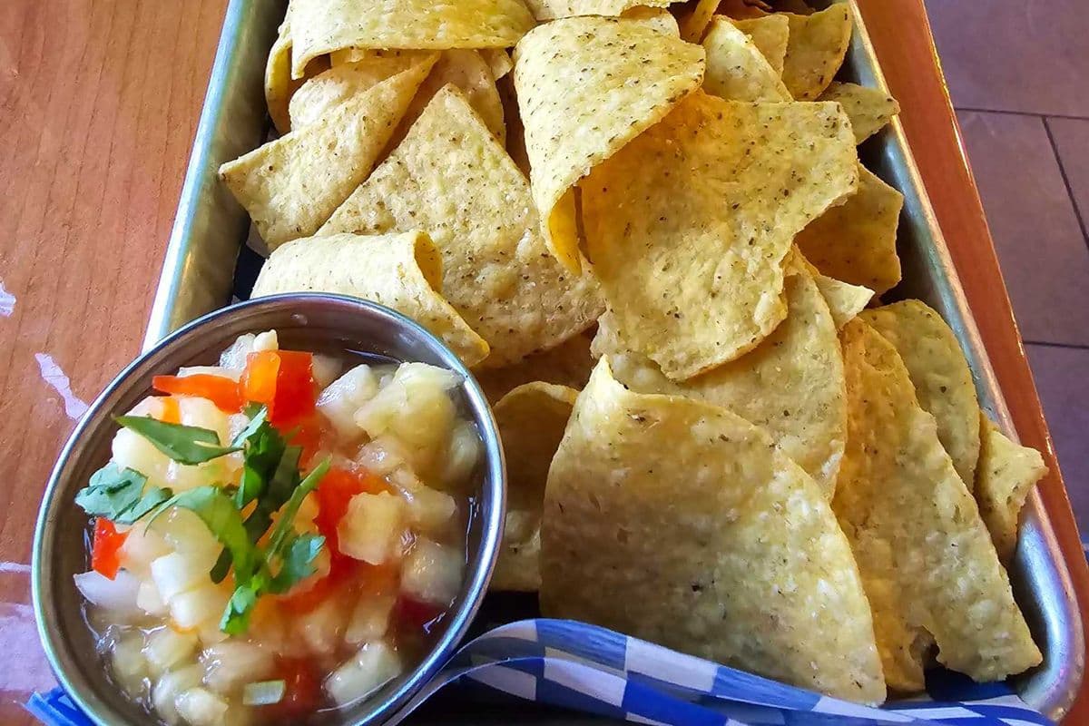 Picante Pineapple Salsa Chippy Dippy