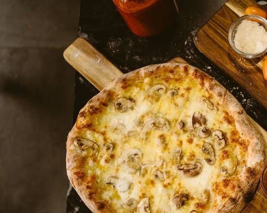 12" 1 Up Pizza (Bianca)
