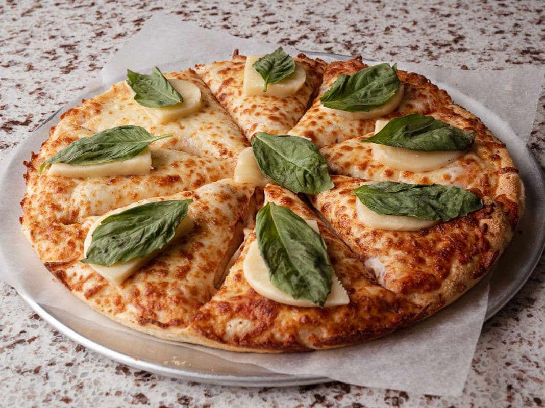 Large Margherita Pizza (14")