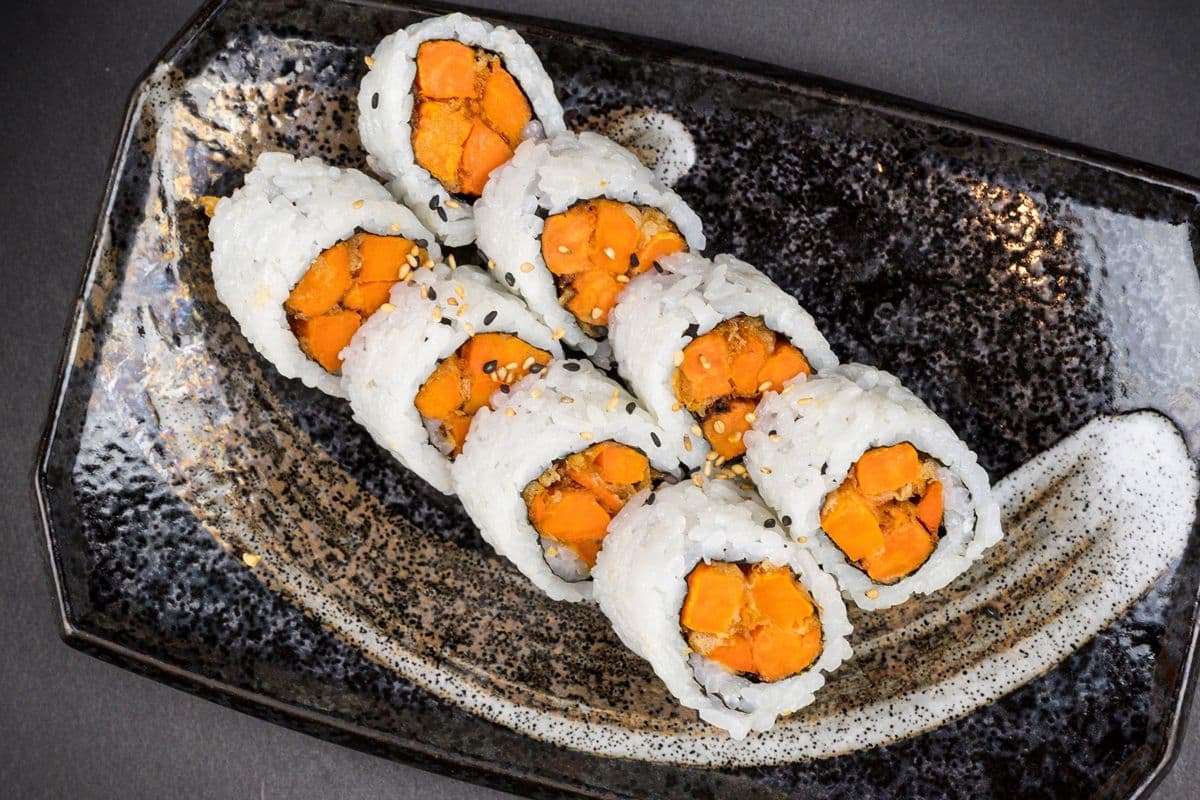 Yam Tempura Roll (8pcs)