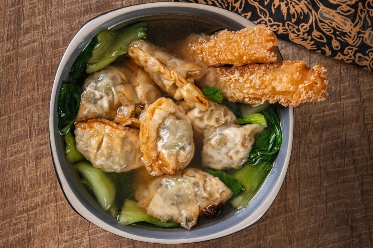 T3 Soupe de wontons frit au tempura | Fried Wonton Soup with Tempura