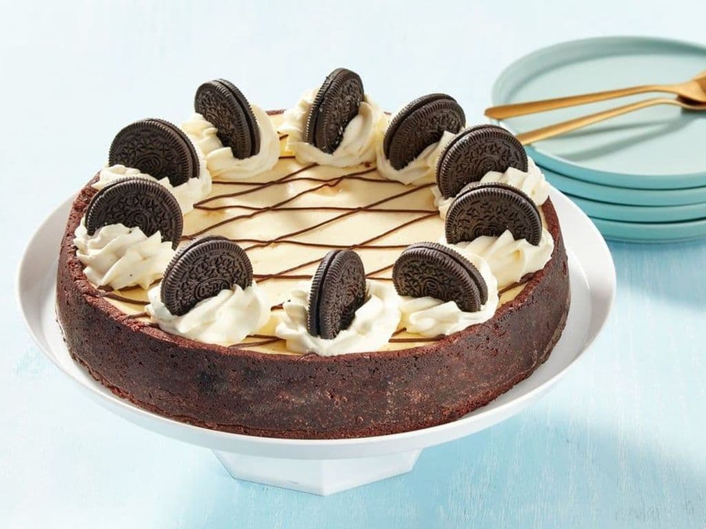 WHOLE Oreo Cheesecake