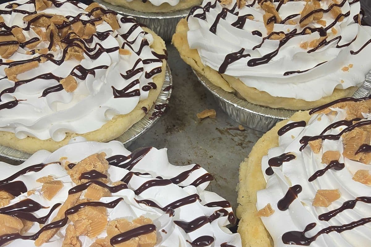 Choc peanut butter cream pie