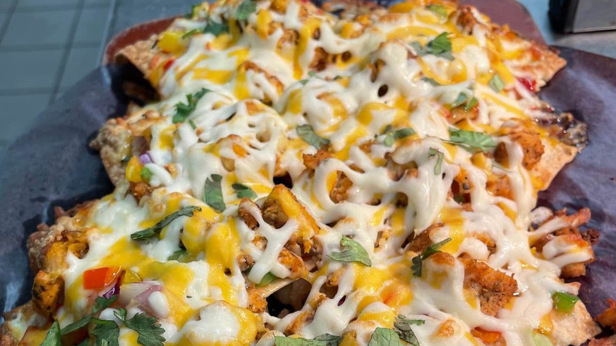 Cajun Chicken Wonton Nachos