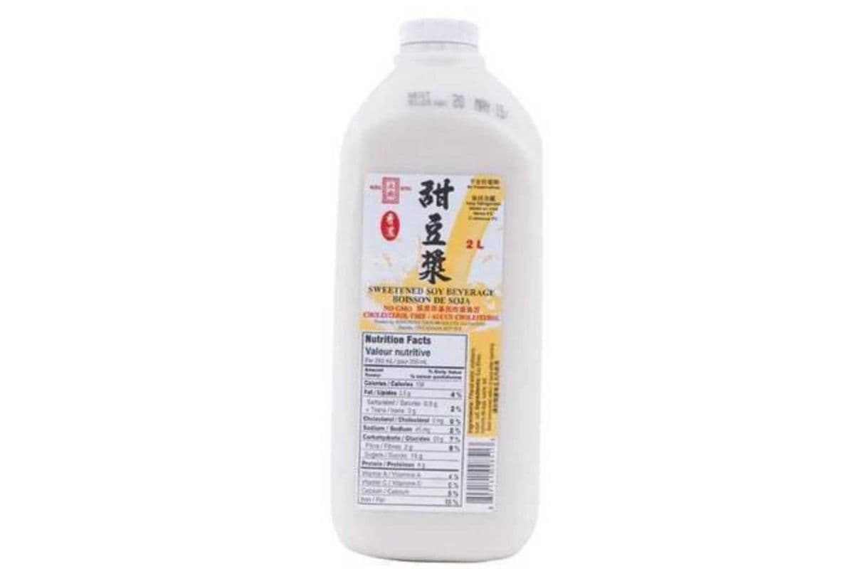 Wing Hing · Sweetened Soy Beverage (2L)