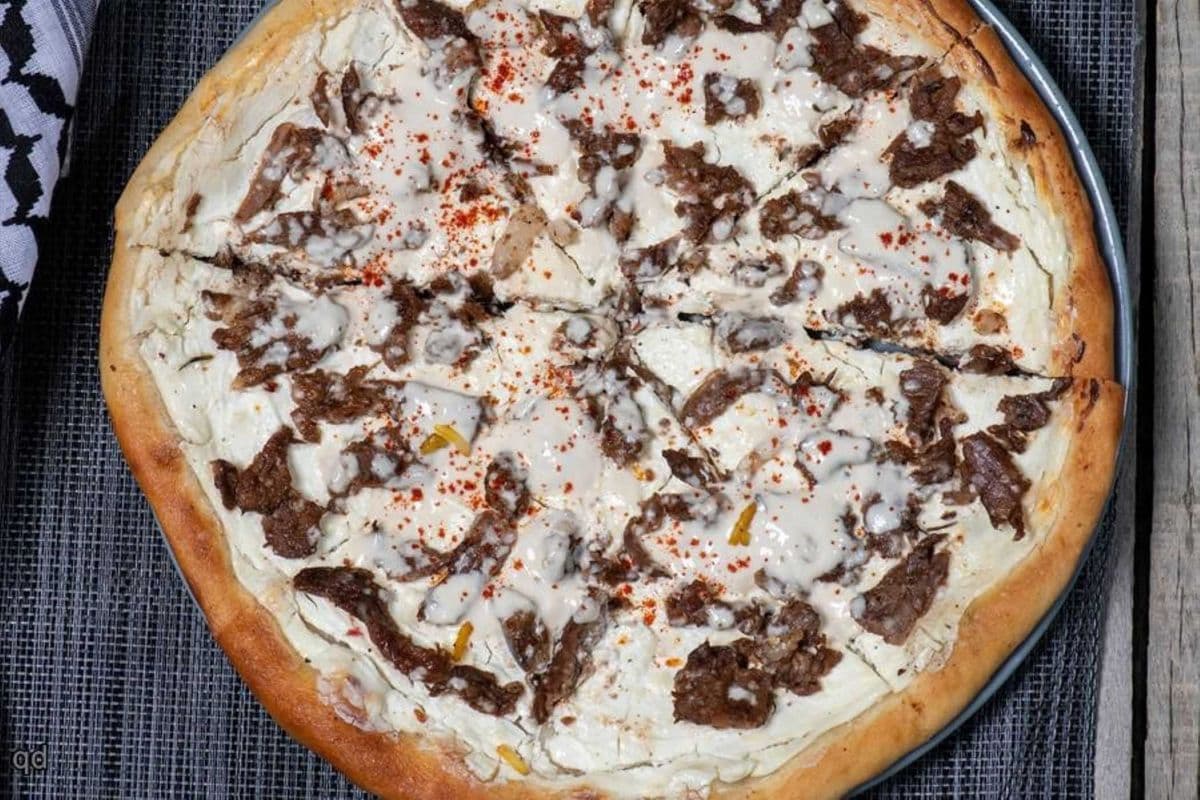 Large Four Topping Chicken Shawarma Pizza