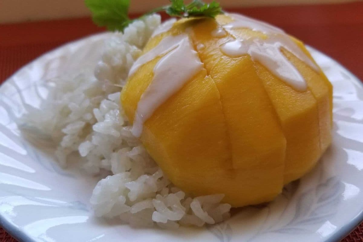 36. Mango Sticky Rice - ข้าวเหนียวมะม่วง