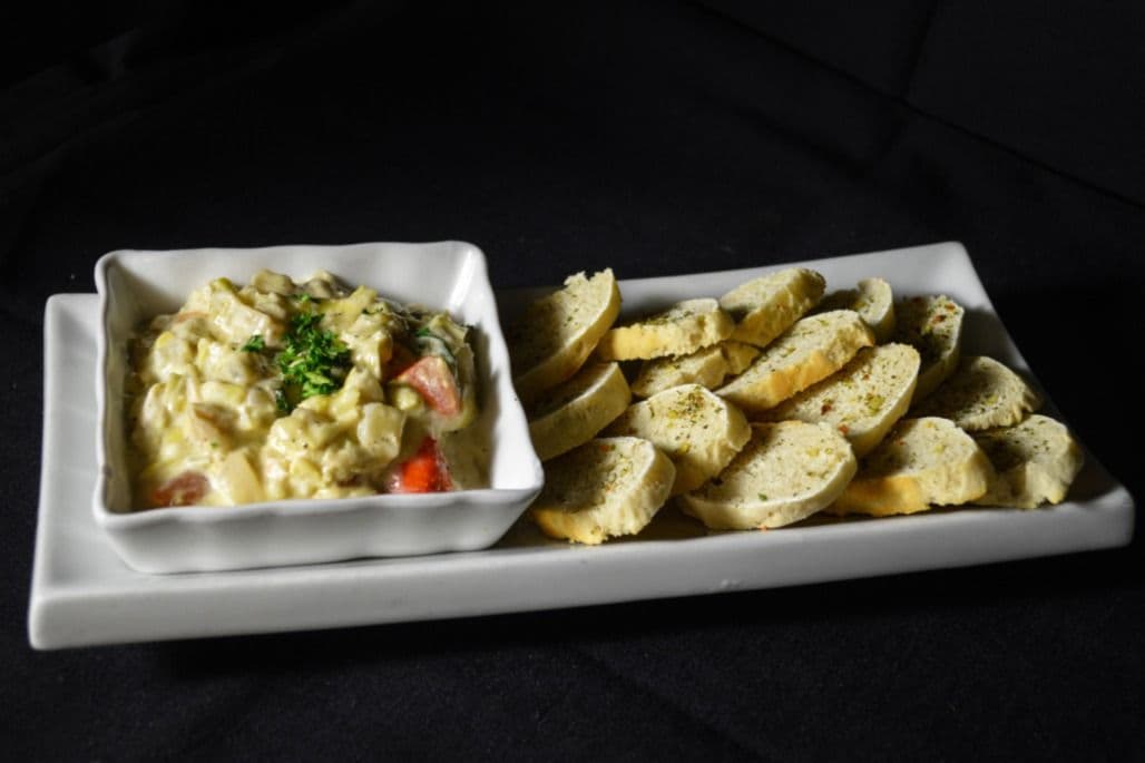 Alaskan King Crab Artichoke Dip