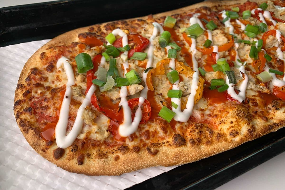 Buffalo Chicken Signature Pizza πΆ
