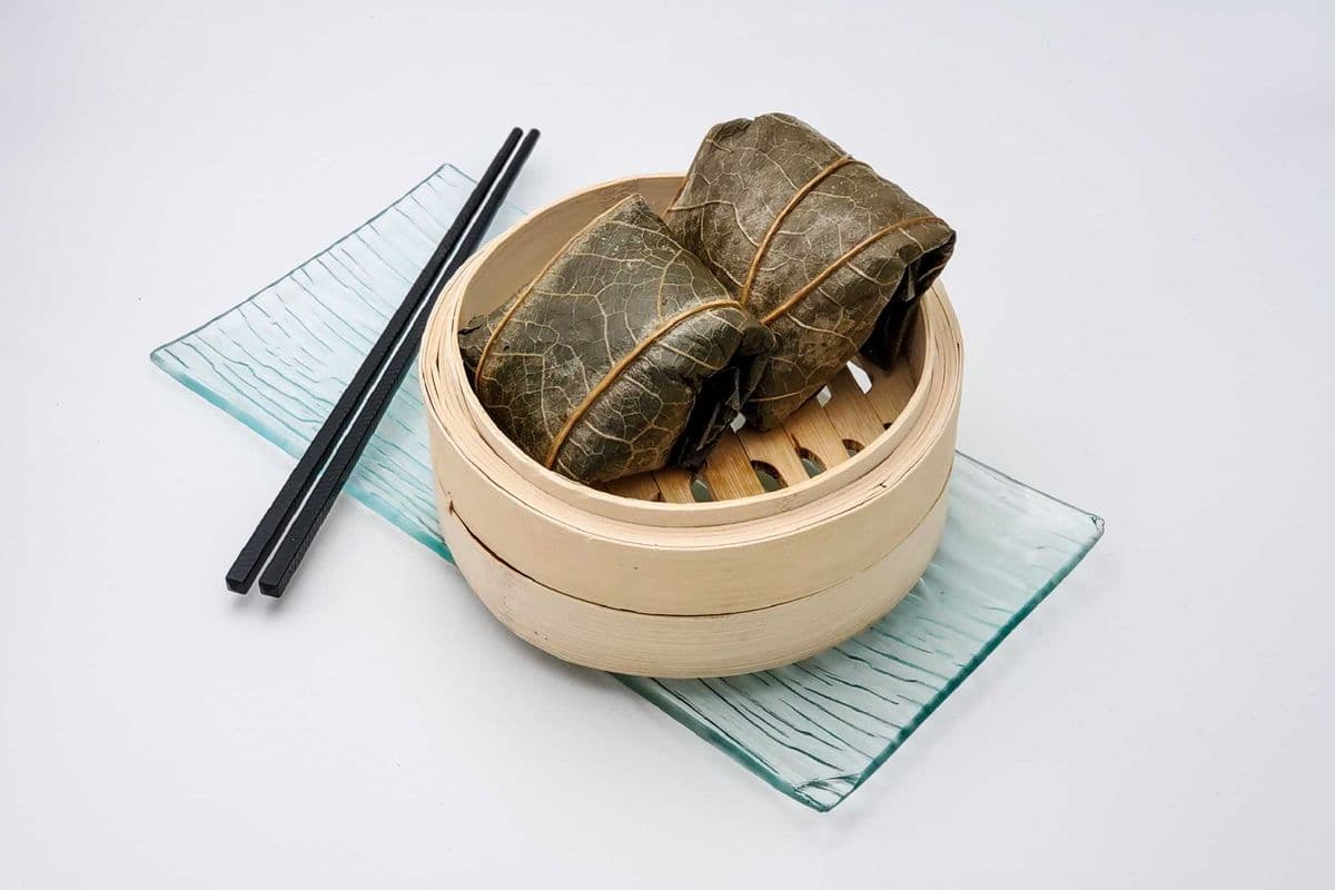 Steamed Sticky Rice with Lotus Leaf / 2 pcs 珍珠糯米雞 / 2 pcs