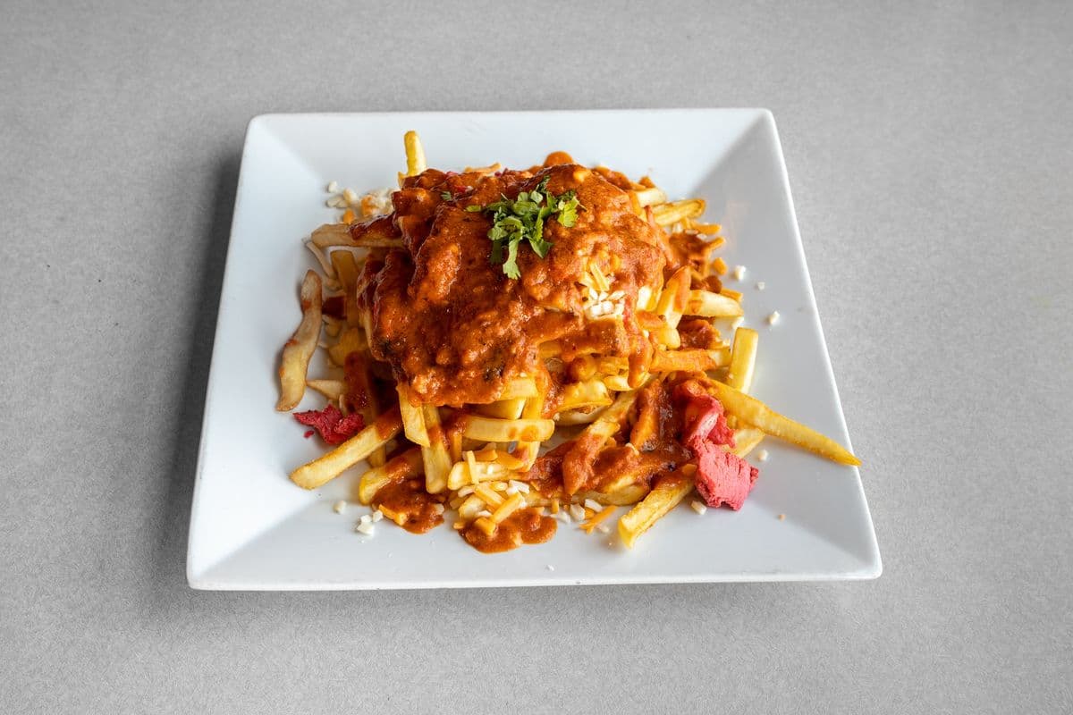 Butter Chicken Poutine