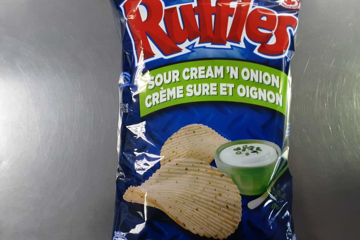 Ruffles - Sour Cream and Onion (200 g)