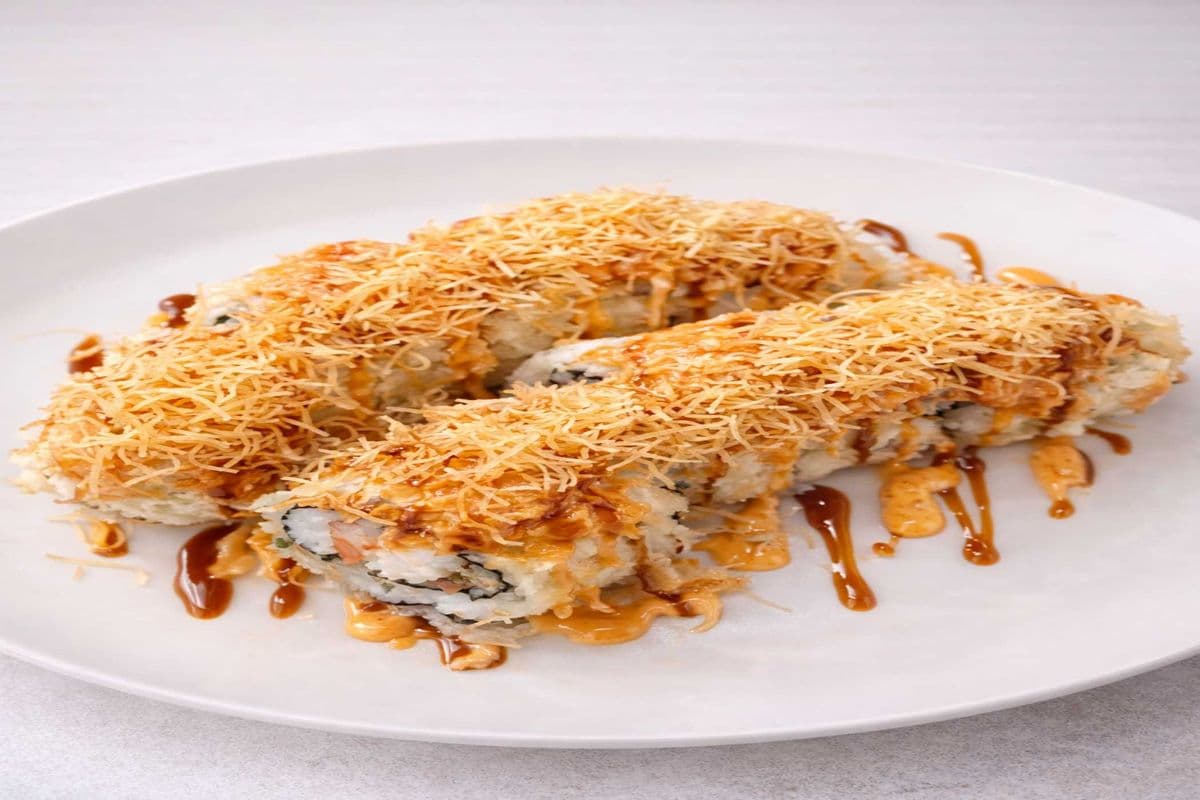 Salmon Saku Roll (8pc)
