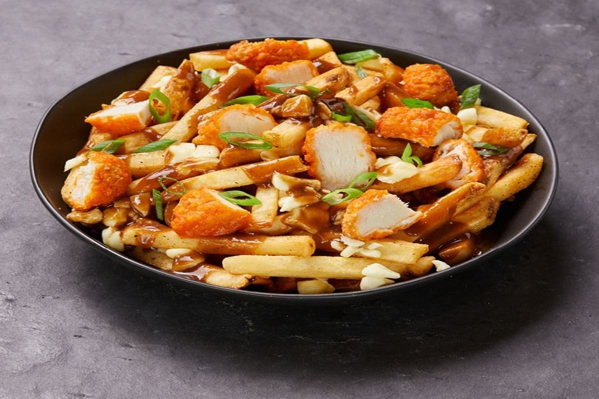 BONELESS CHICKEN POUTINE