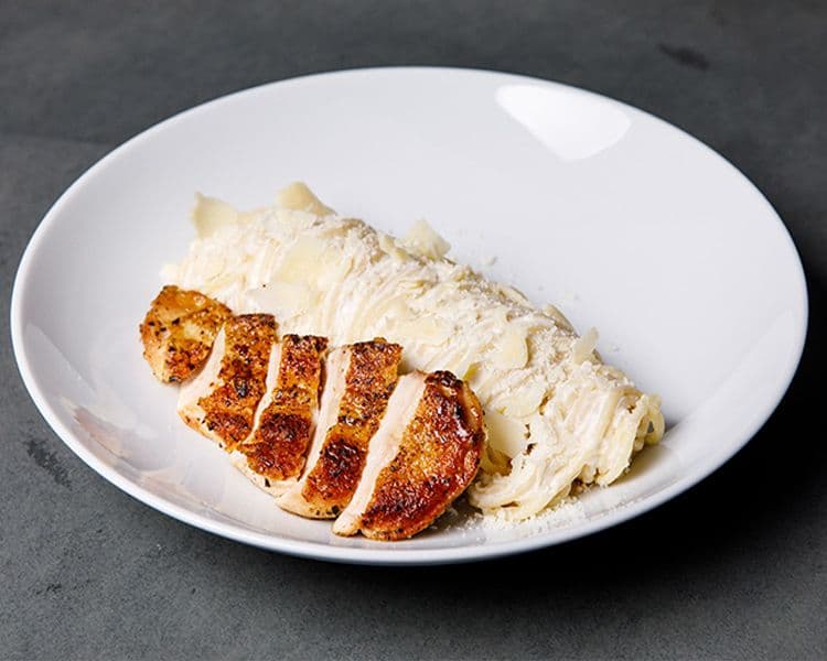 Spaghetti Alfredo with Seared Chicken