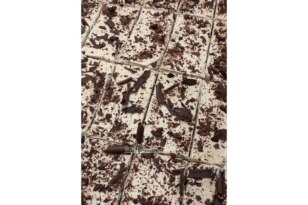 Mocha Cake Slice